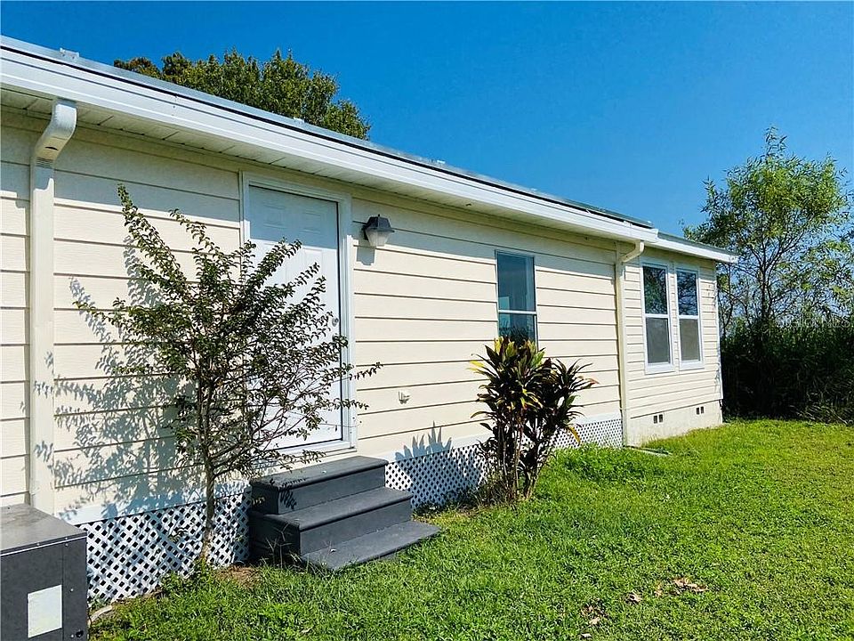 1st image of 17436 Palm Dr