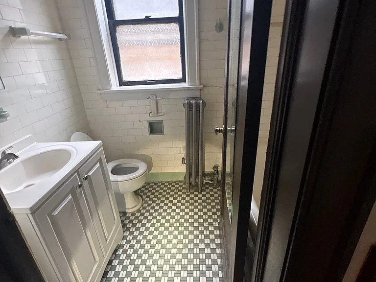 7444 S Langley Ave #1S — Photo 5