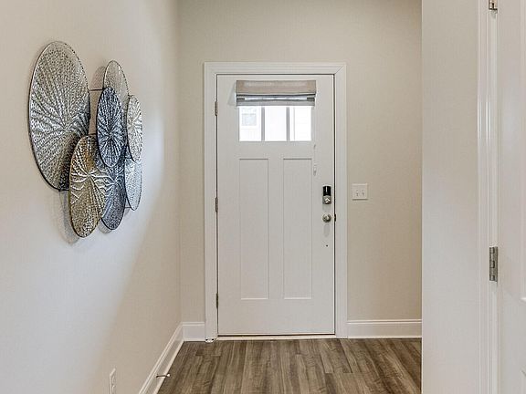 3rd image of 806 Arrington Way