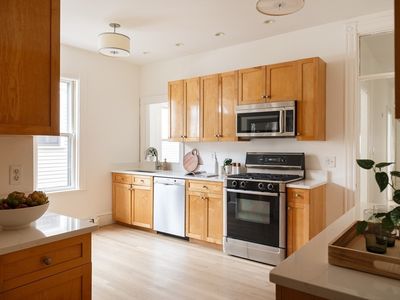 9 Leonard Ave #1, Cambridge, MA, 02139