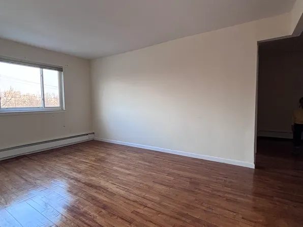 (undisclosed Address), Bronx, NY 10469