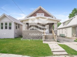 902 W McClure Ave, Peoria, IL 61604