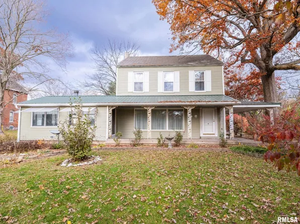 422 W Milton Ave, Lewistown, IL 61542