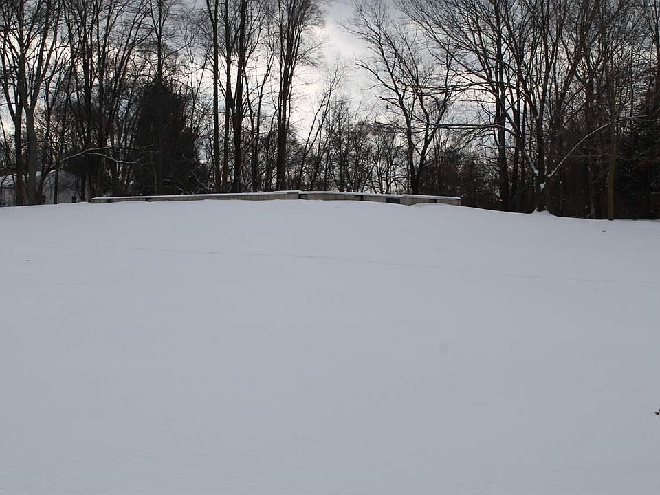 2nd image of Flansburg Rd
