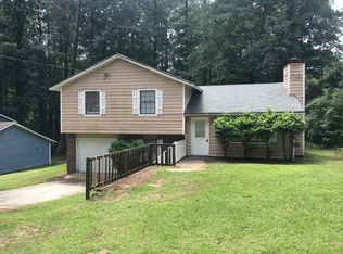 205 Doe Run Dr, Fairburn, GA 30213