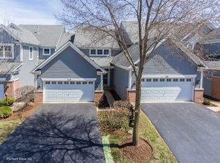 329 Hickory Ln, South Elgin, IL 60177