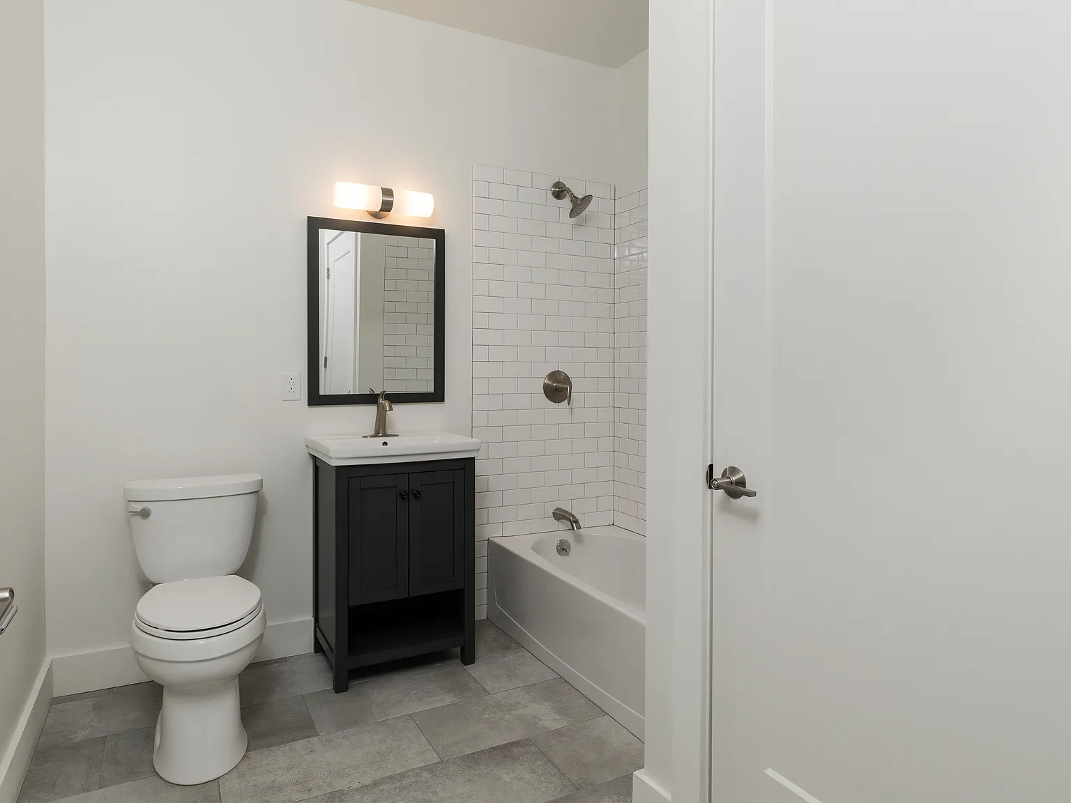 35 Van Nydeck - 208 — Photo 4