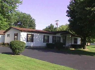 55 E Davis St, Cloverdale, IN 46120