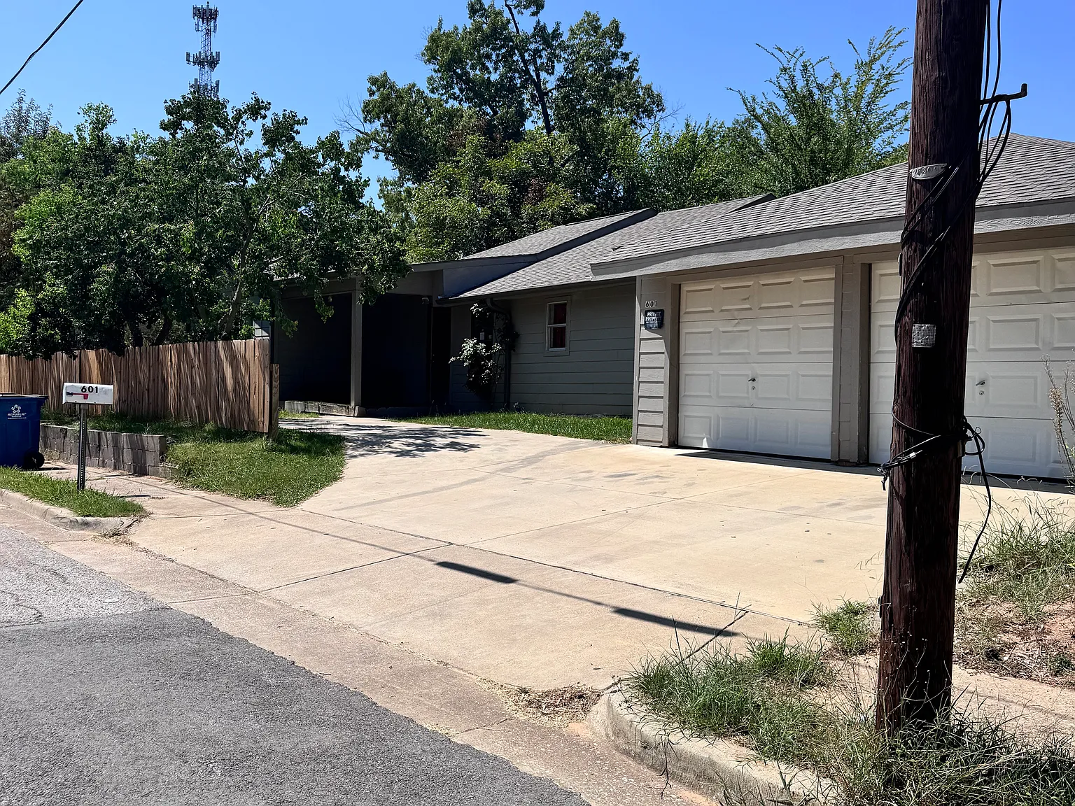 601 Nolen St — Photo 2