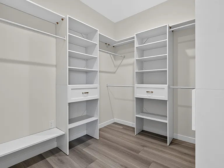 1809 N Avon St #201 — Photo 19
