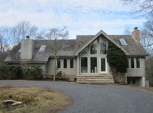 207 Two Holes Water Rd, East Hampton, NY 11937