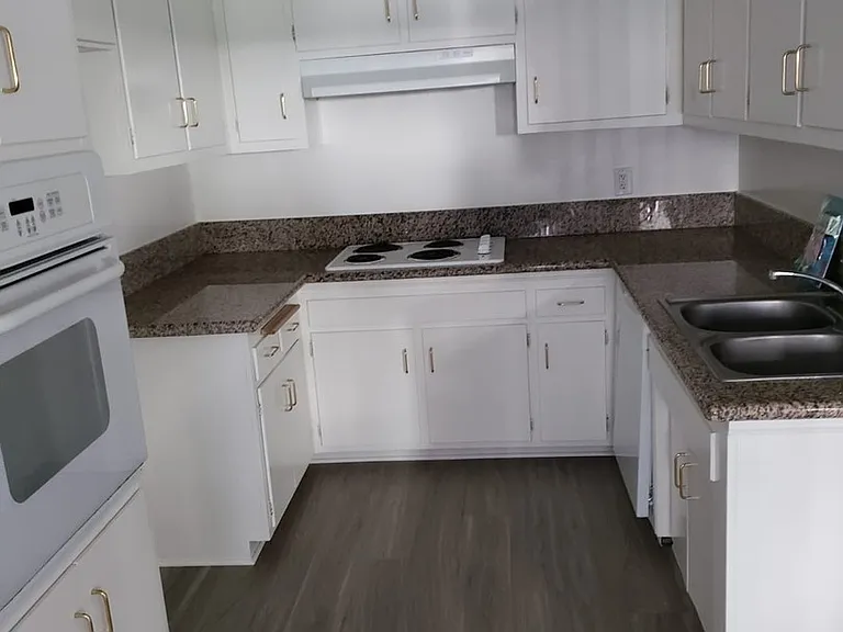 5000 Coldwater Canyon Ave — Photo 1