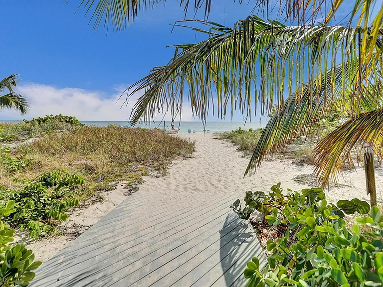 5200 N Ocean Blvd #710B — Photo 44