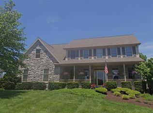 1407 Farmhouse Ln, Middletown, PA 17057
