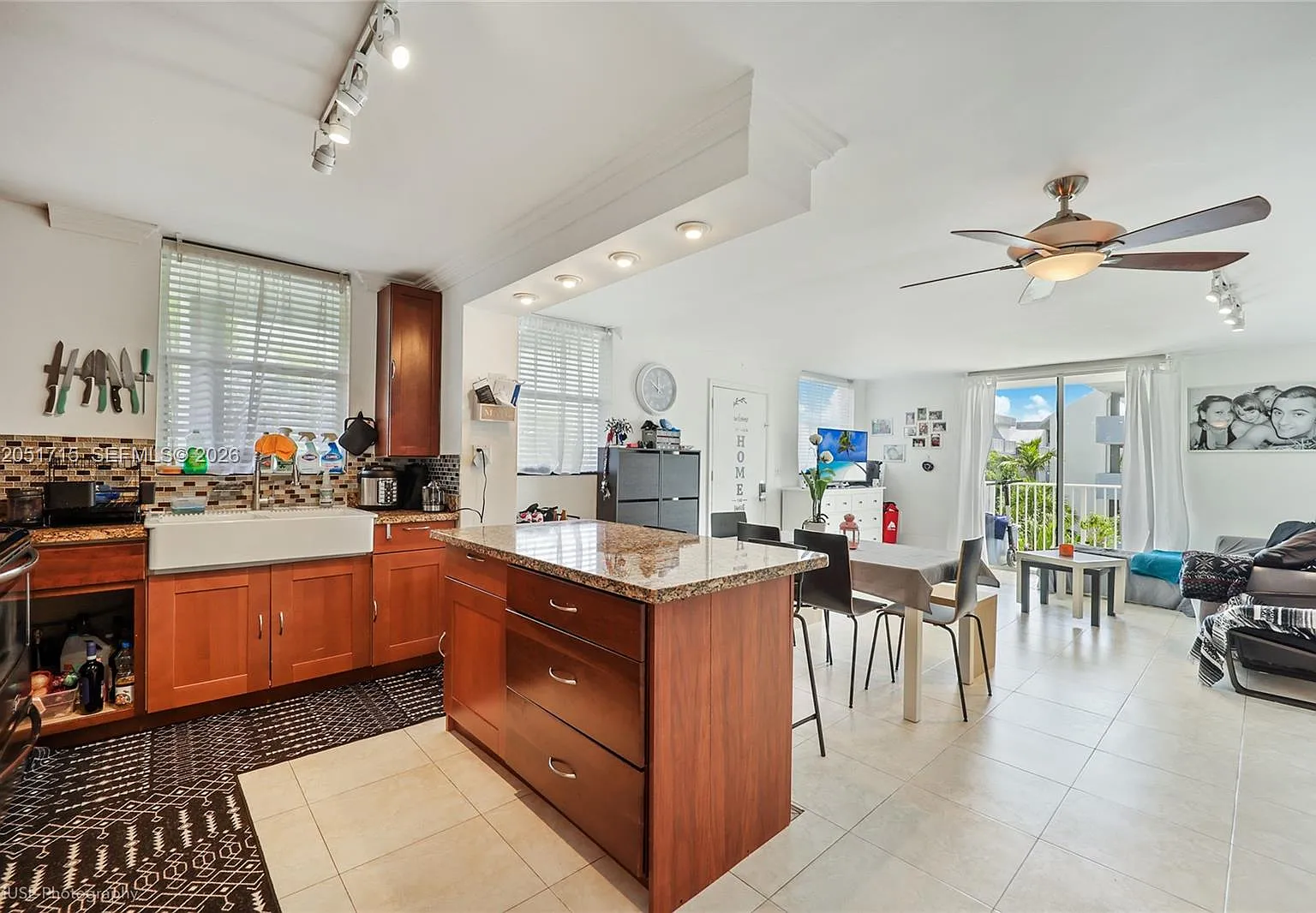 North Bay Villas Condo — Photo 2