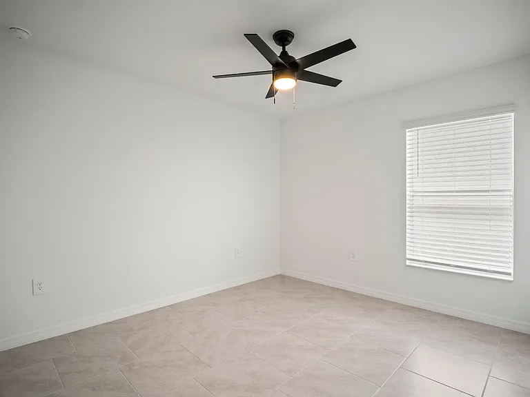 17556 Monte Isola Way — Photo 24