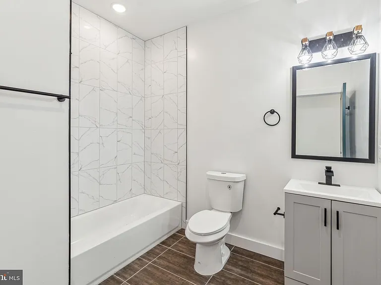 415 W York St #2 — Photo 14