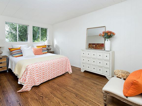 5th image of 155 Tamalpais Ave