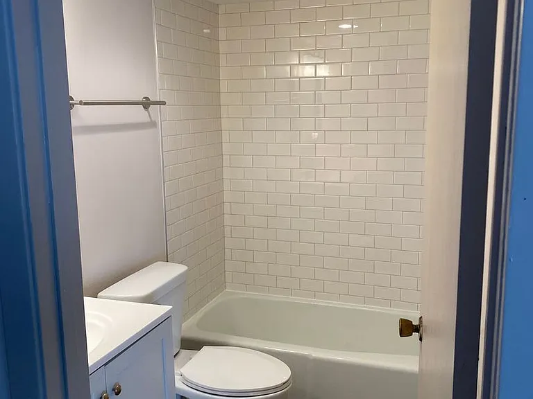 1674 Shawano Ave — Photo 24