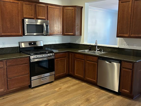 3rd image of 660 Mission De Oro Dr