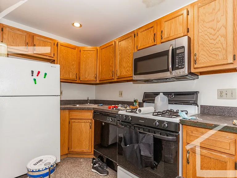 1254 Commonwealth Ave #29 — Photo 2