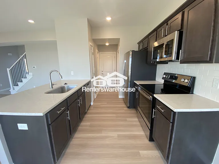 7000 Lake Ridge Ave #13 — Photo 2