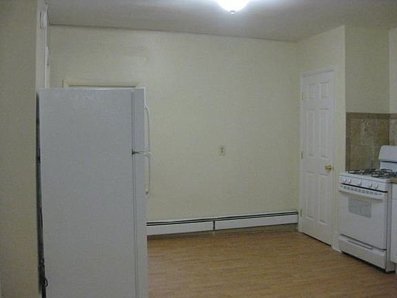 2nd image of 230 1st St
