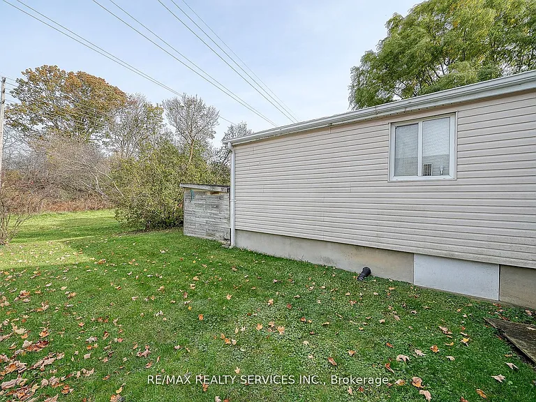 24 Norlan Ave — Photo 38