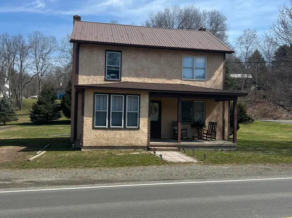 1514 State Route 106, Clifford Township, PA 18407
