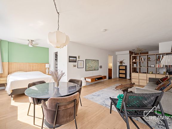 2nd image of 333 E 14th St APT 5N