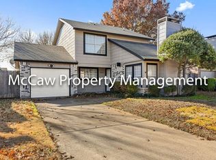 4616 Waterway Dr, Fort Worth, TX 76137