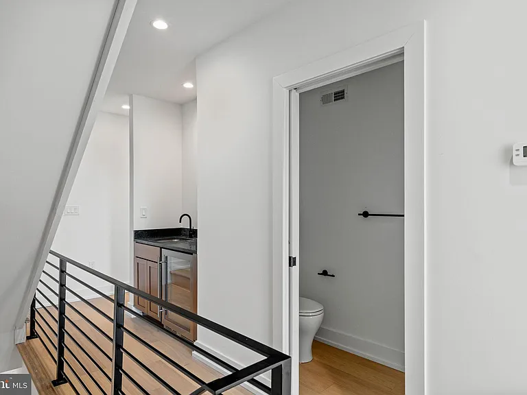 706 Latona St #I — Photo 22