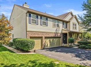 454 Chesterfield Ln, North Aurora, IL 60542