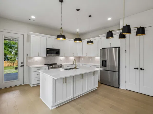 1809B Manchester Ave #B, Nashville, TN 37218