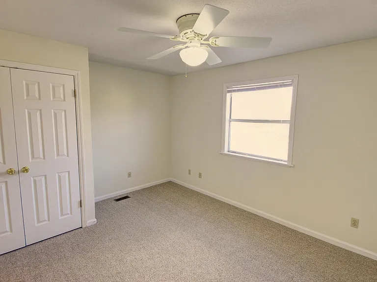 988 Clarizz Blvd S — Photo 19