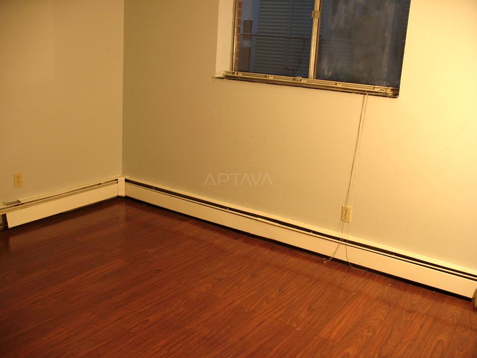 2nd image of 14 Murdock St APT 210