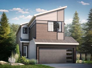 16 NE Heritage Link, Cochrane, AB T4C2J8