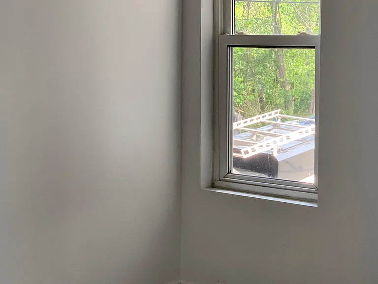 2829 Sumner St — Photo 9