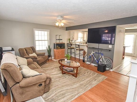 2nd image of 1706 W Sunstone Dr
