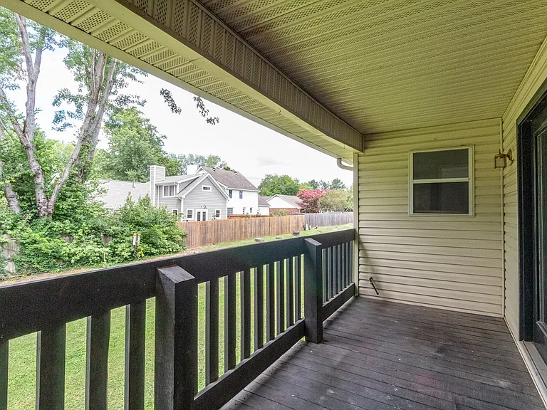 2713 Kennedy Ct — Photo 21