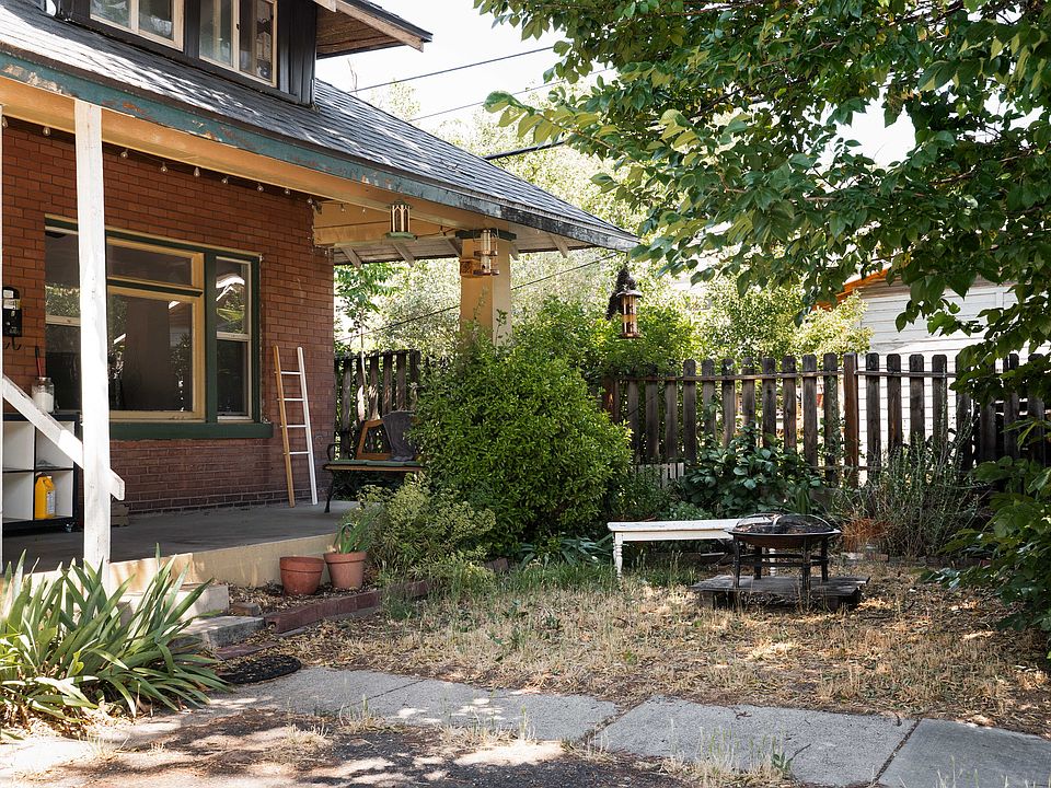 2nd image of 1216 S Lyman Ct