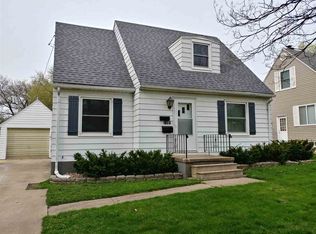 1161 Cornwall Ave, Waterloo, IA 50702
