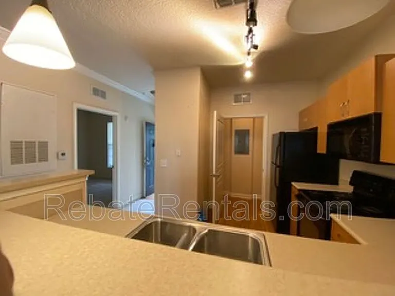 8290 Gate Pkwy W #102 — Photo 7