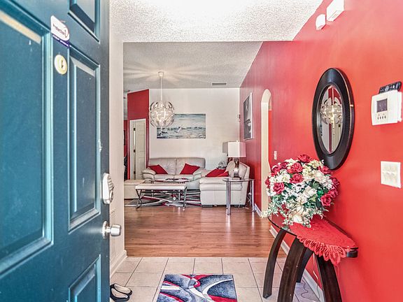 5th image of 11126 Lauren Oak Ln
