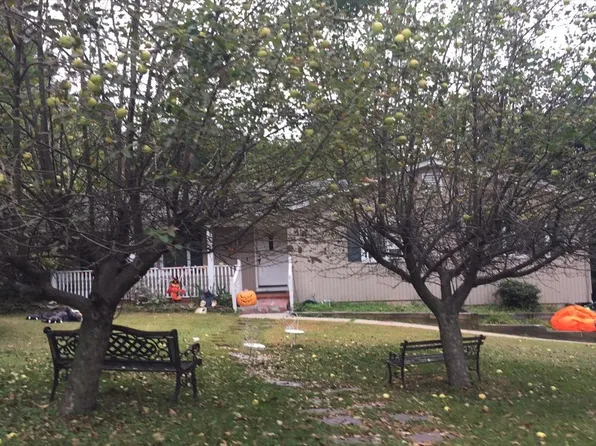 2 Free Hill Rd, Tomkins Cove, NY 10986