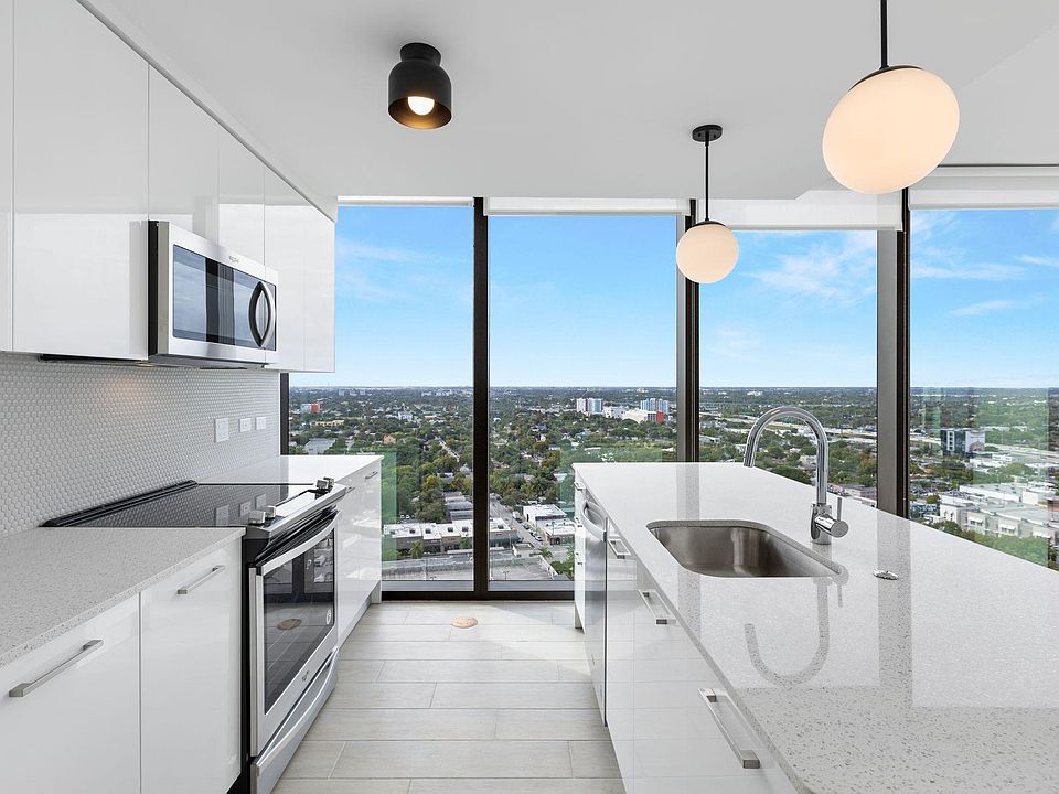 1st image of 3302 NE 1st Ave #2804