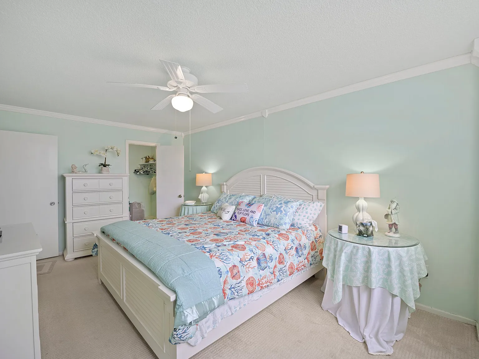 2 bed, 1.5 bath, 816 sqft, $2,800 — Photo 3