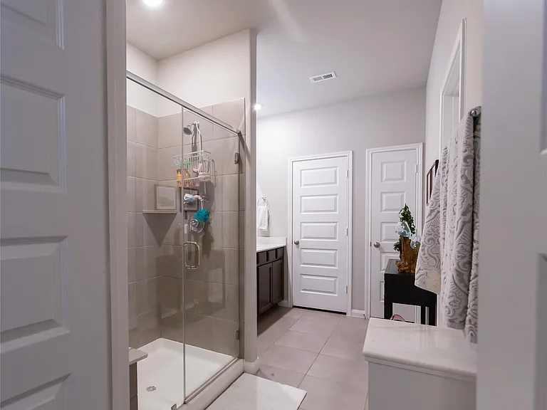 7058 Silverleaf Oak St — Photo 9