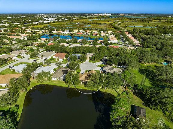 2nd image of 6726 Willow Pond Ln