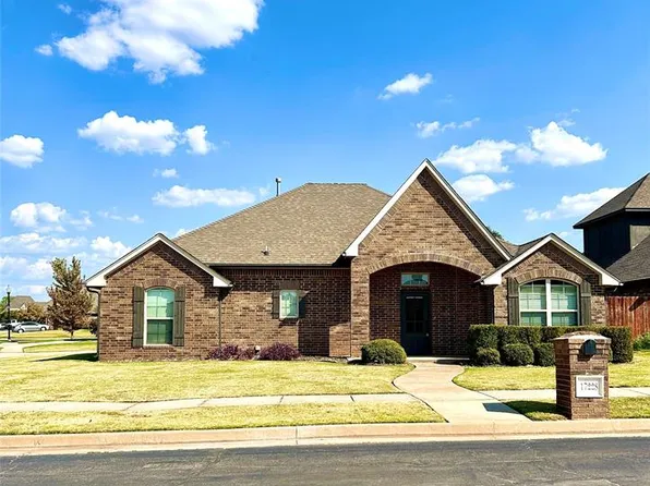 17228 Ridgewood Dr, Edmond, OK 73012
